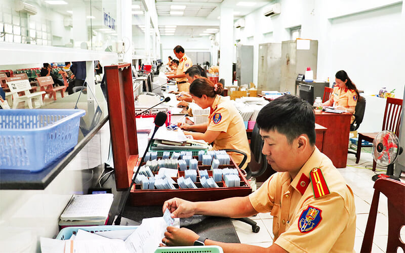Hỗ trợ hồ sơ sang tên xe ô tô Hà Nội
